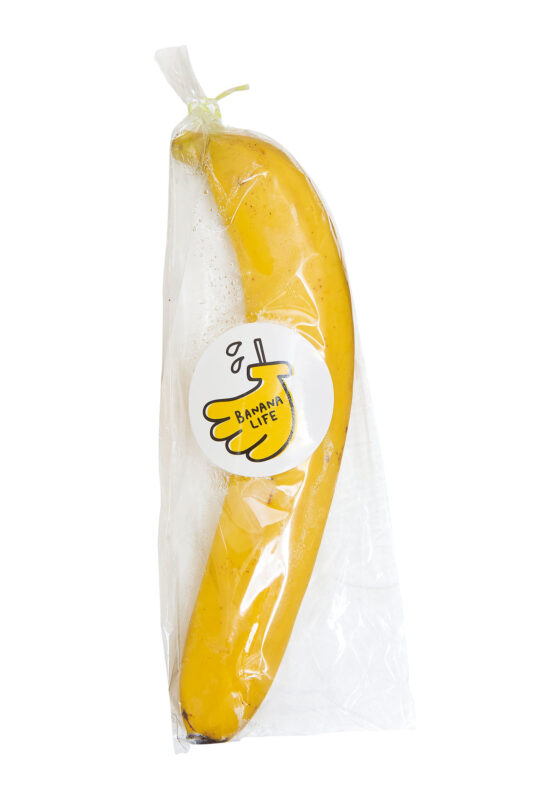 使用しているエクアドル産バナナは1本100円で販売している。
